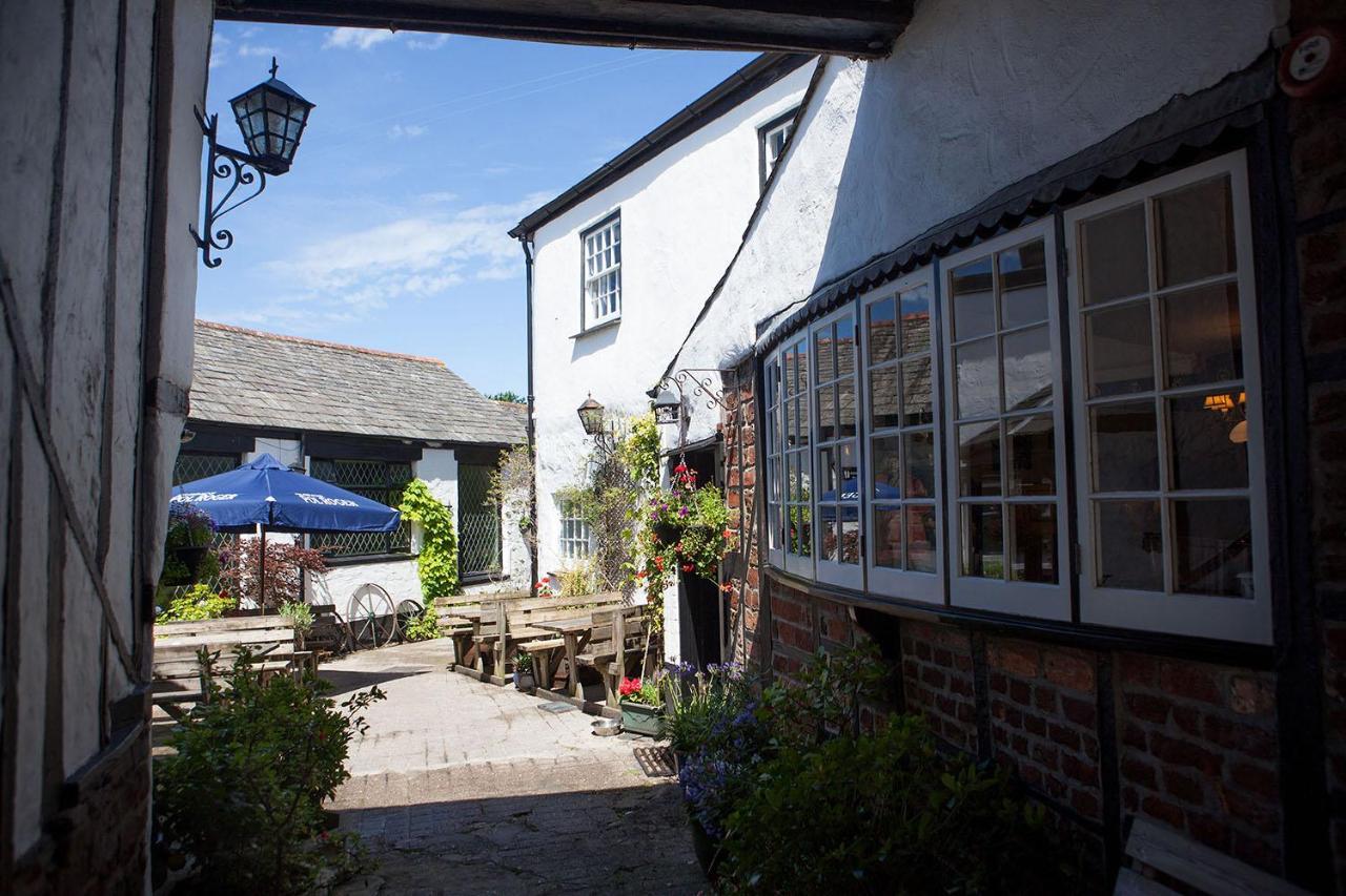 The Tree Inn バッド エクステリア 写真